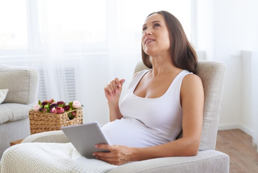 picture of mom trying to choose a cute baby girl name with a cute nickname